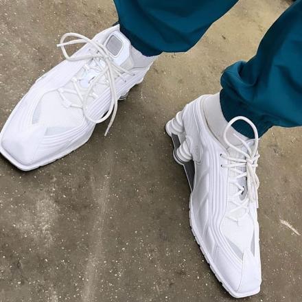 国内7月14日発売予定】マーティン・ローズ × ナイキ ショックス MR4 全