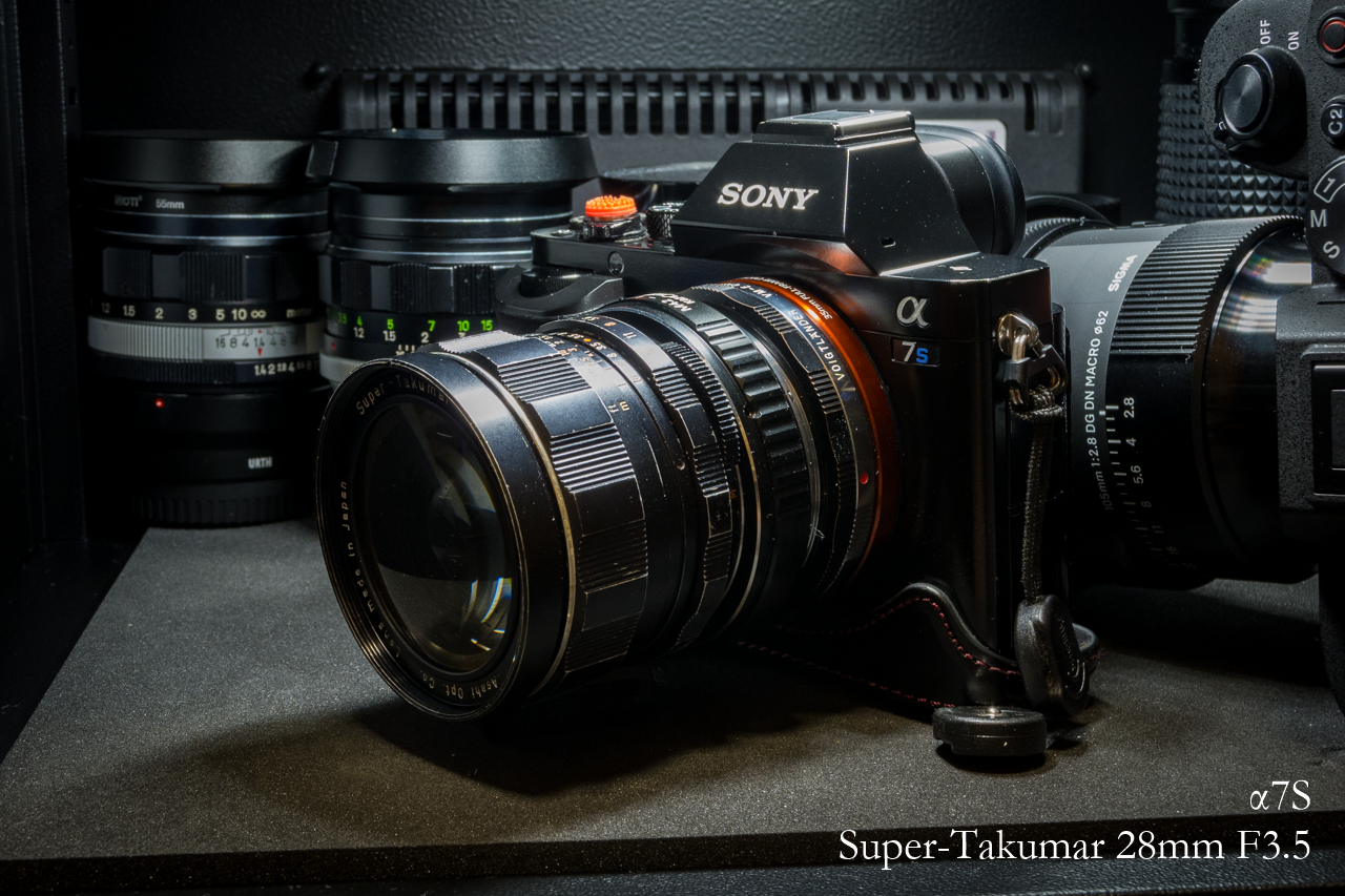 Cobbyの夜散歩に持ち出したα7Sと「Super-Takumar 28mm F3.5
