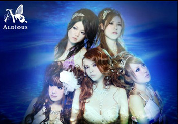 LIV MOON 『LIV MOON CLUB SHOW 2011 GOLDEN MOON ～月華月虹～』発売