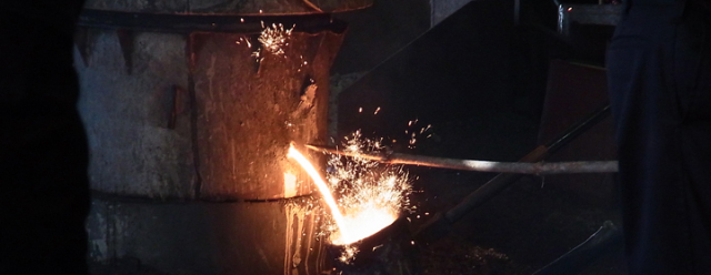 時代鉄瓶 日本梅泉 蔵出 水漏無 時代鉄瓶 日本梅泉 蔵出 水漏無