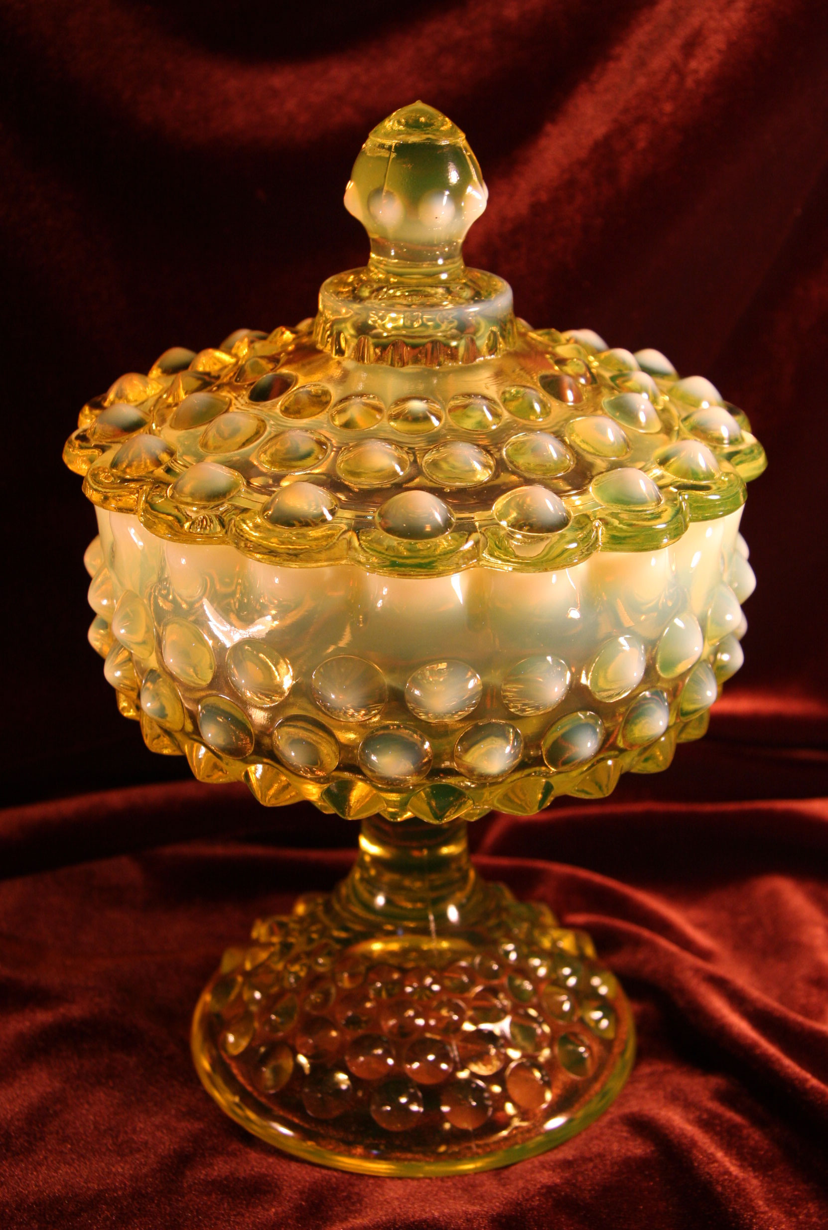 アンティーク ウランガラス蓋付き [AW1025]