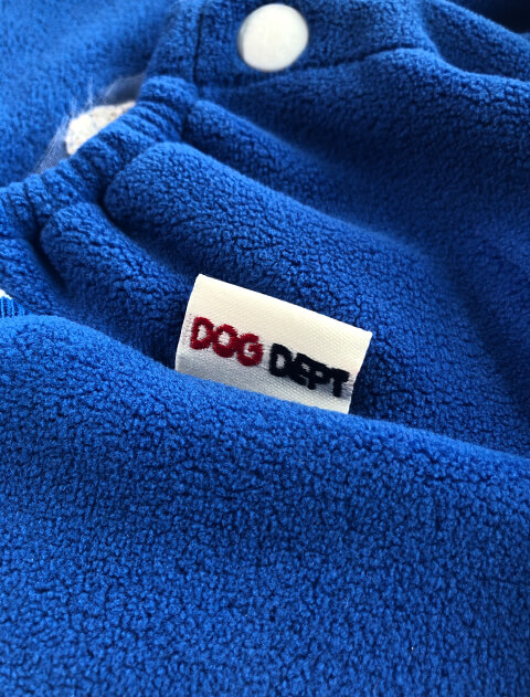 犬服 / ドッグウェア】スポーツロゴフリーススタジャン / DOG DEPT