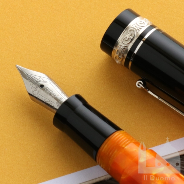 デルタ DV オリジナルスリム 万年筆 (スチールニブ/シルバートリム