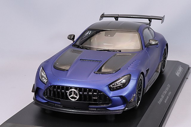 ミニチャンプス製 1/18 Mercedes-Benz AMG 35 Minichamps 1/18