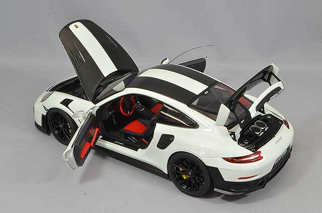 オートアート コンポジット 1/18 ポルシェ 911 (991.2) GT2 RS