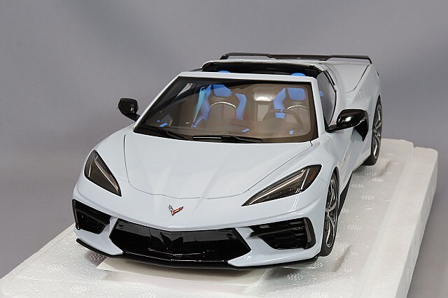 オートアート コンポジット 1/18 シボレー コルベット C8 スティング