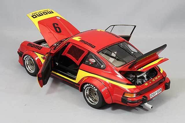 EXOTO 1/18 ポルシェ934 momo 1977 シルバーストーン6H #9 V.ブランビラ