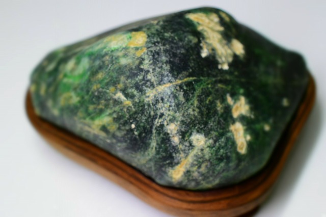 糸魚川産 海石 緑