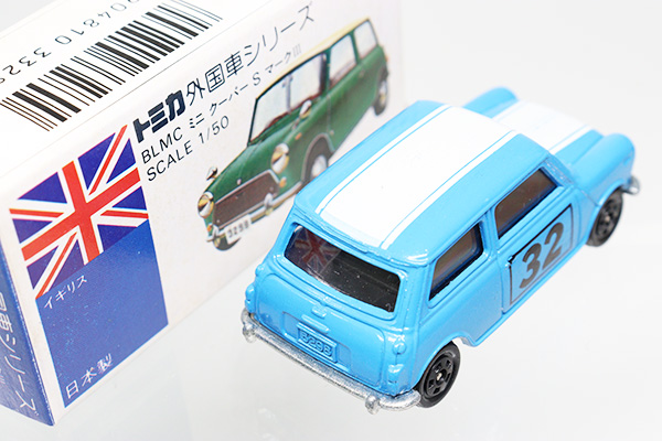 TOMICAトミカミニクーパー青/白輸出カラー箱付き
