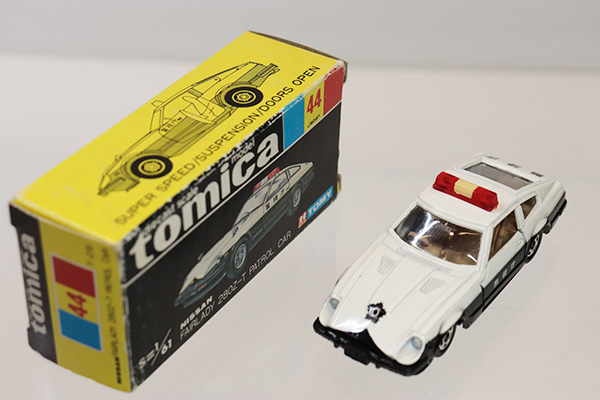 トミカ ニッサン フェアレディZ 240ZG パトロールカー トミカ