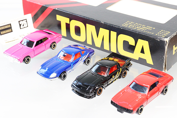 トミカ喝徒飛競走車4台セット 訳あり トミカ 喝徒飛競争車 4台セット