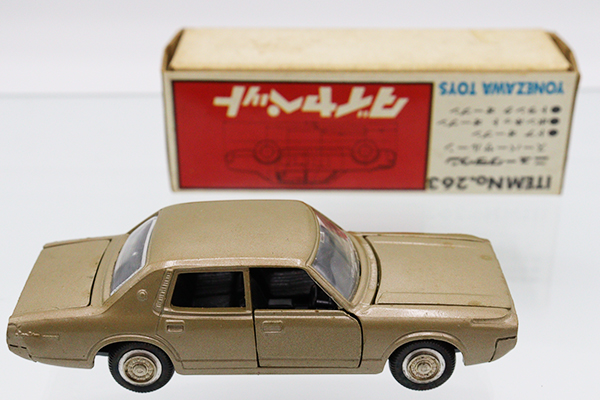 ヨネザワトイズ ミニカー ニュークラウン ロイヤルサルーン 【公式通販】