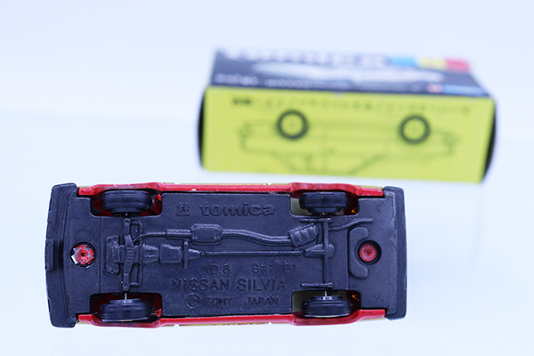 ミニカーショップ ケンボックス トミカ 黒箱☆6☆日産シルビア 2000