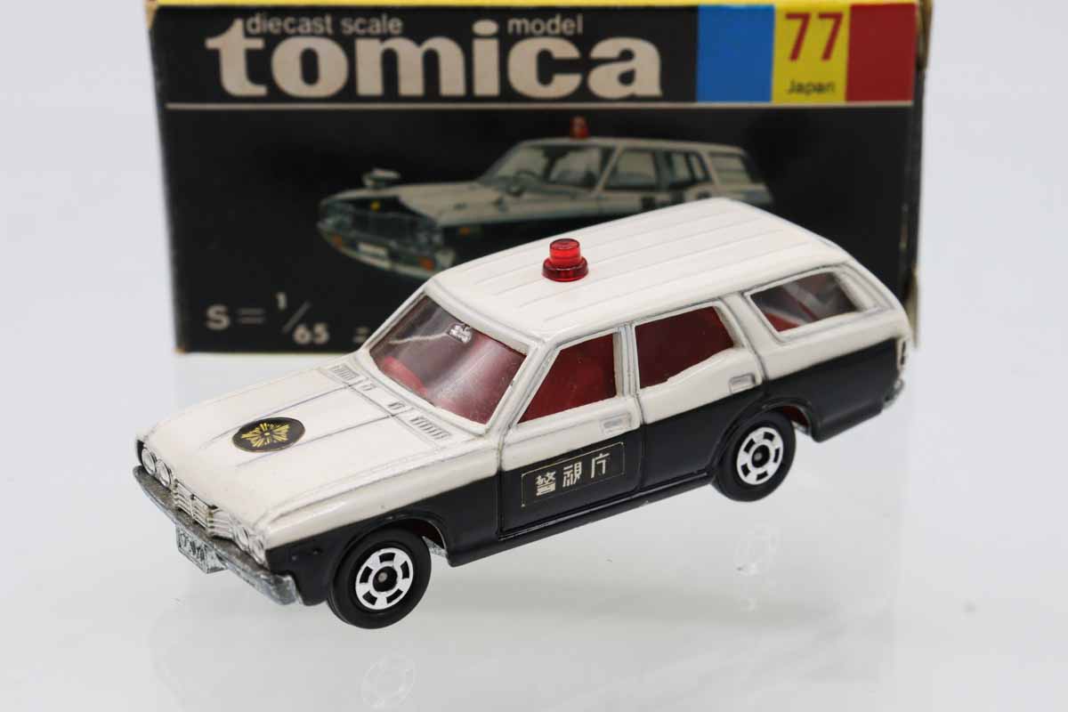 黒箱トミカ／運転席窓開きVer.／日産セドリックバン／パトカー