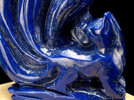 ◇神秘と知恵を司る霊獣◇九つの尾に宿る強運◇美しく艶やかな瑠璃色