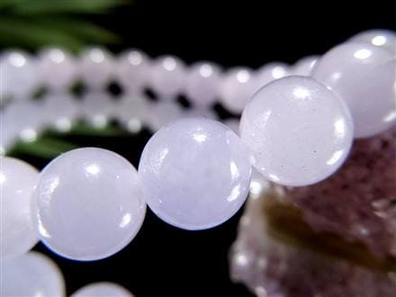 ☆極上品質！☆希少色！ラベンダー翡翠☆東洋を代表する石☆艶やかな