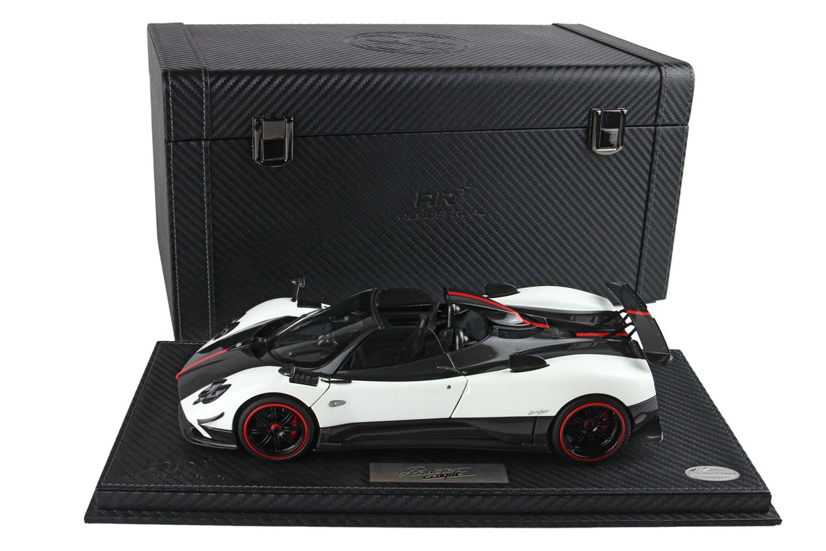 Almost Real 1/18 パガーニ ゾンダ ブラックカーボン 当日発送 Almost