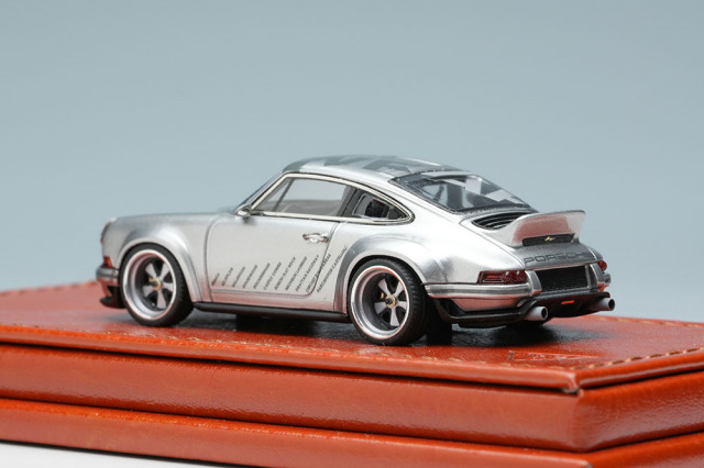 タイタン64 TM004D 1/64 シンガー DLS グッドウッド・フェスティバル