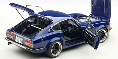 オートアート 1/18 ニッサン フェアレディ Z (S30) ”湾岸ミッドナイト