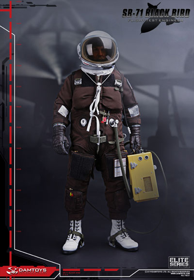 DAM】No.78031 ELITE SERIES SR-71 ”BLACK BIRD” FLIGHT TEST ENGINEER