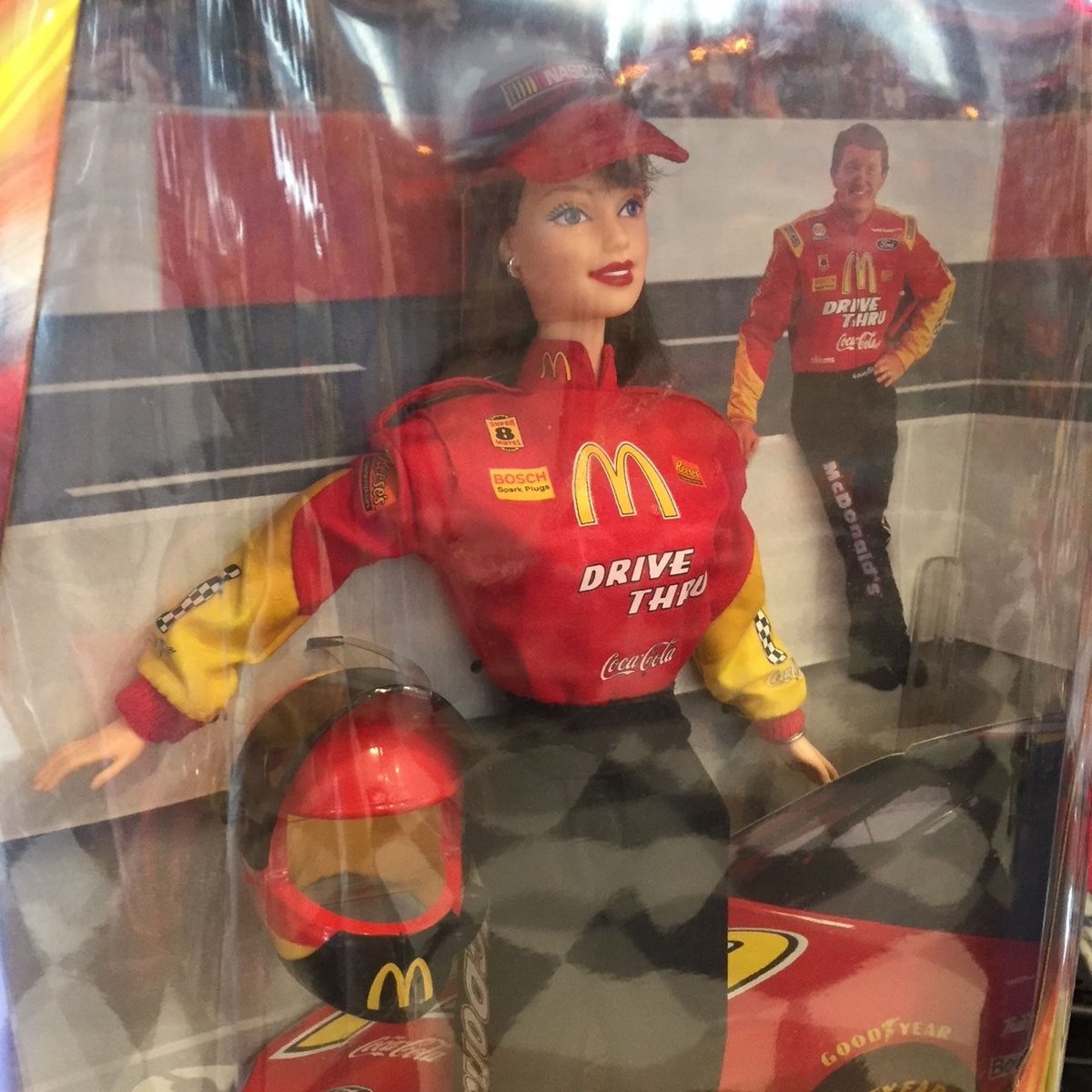 激希少レア バービー人形 NASCAR マクドナルド コレクターエディション