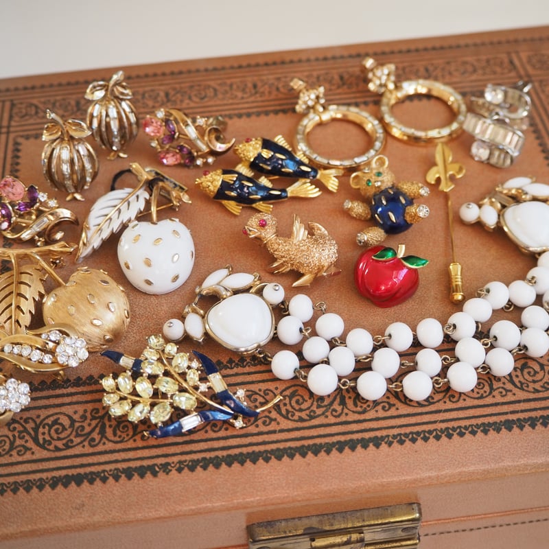 lotuscloud 2520⭐️TRIFARI トリファリヴィンテージブローチ TRIFARI