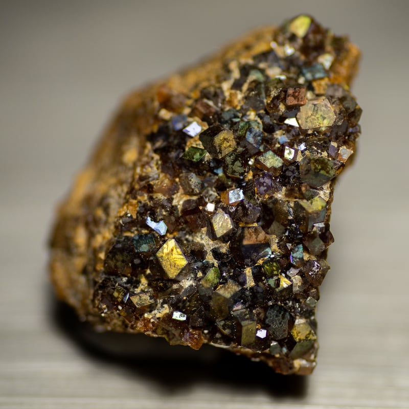 レインボーガーネット 原石 287009 | mineralhonpo