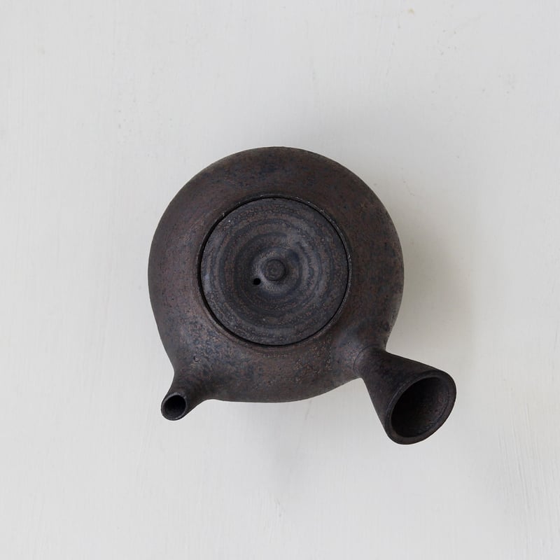 山崎さおり 黒急須 | 菓菓かはん