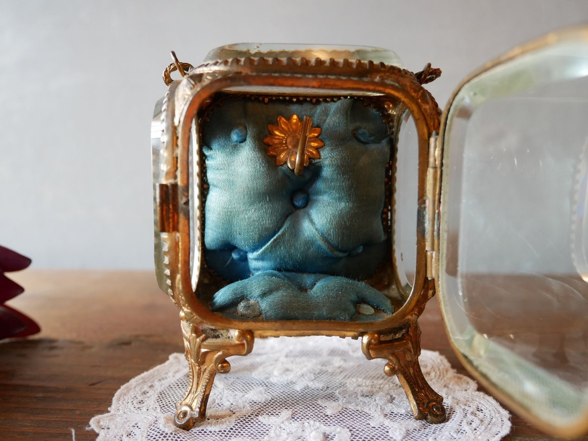 フランスアンティーク ガラスのジュエリーボックス 懐中時計 | mamantique