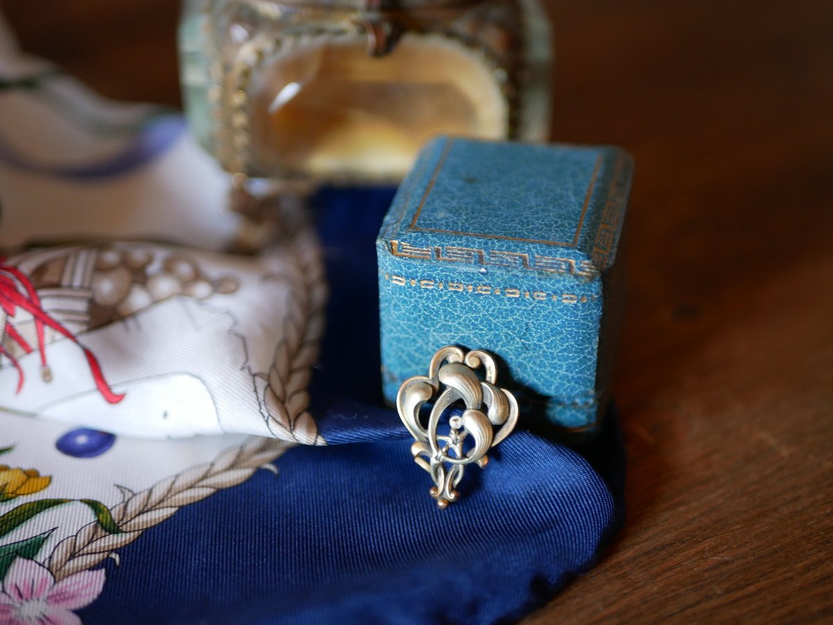 FIX 宿り木 ヤドリギ フランスアンティーク アンティークブローチ