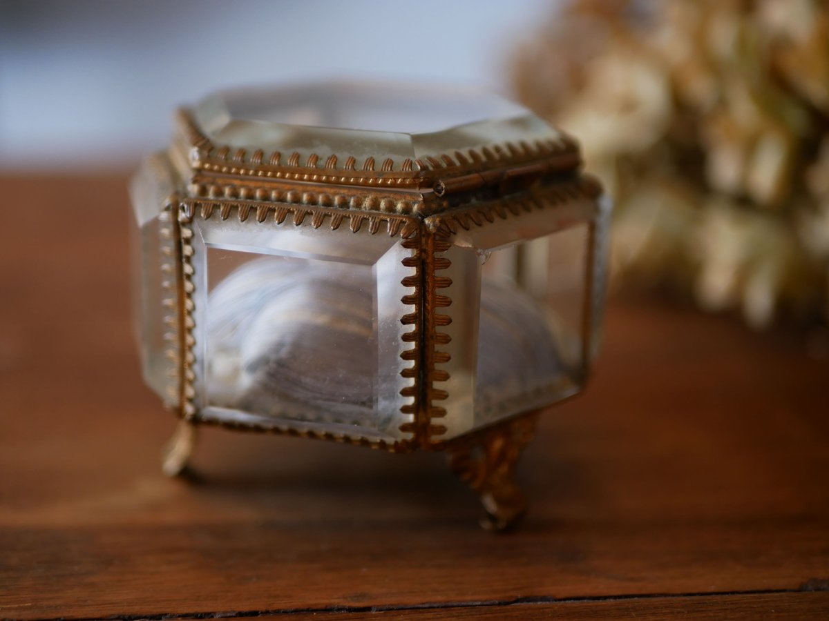 ⚫︎フランスアンティーク⚫︎美しいオルモル調装飾 厚ガラスの