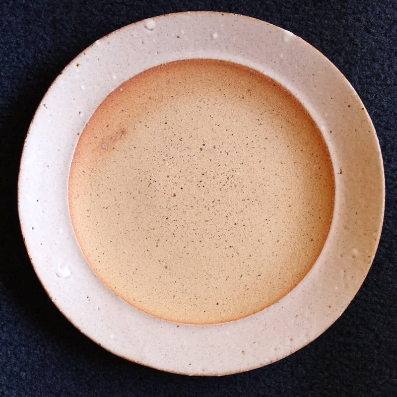 沖縄 大嶺實清 2000年前後作品 七角形台付き皿 沖縄 大嶺實清さん 泥釉