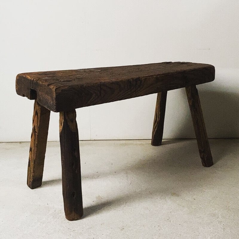 アンティーク クラフトベンチ ゴツい古材が貫禄の佇まいの古いベンチ