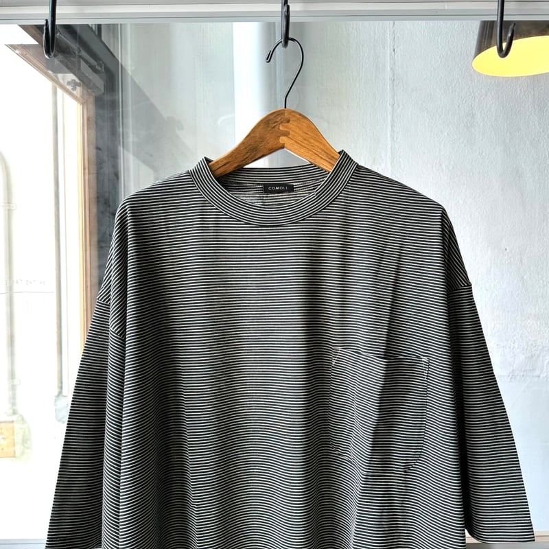 COMOLI サマーウール 半袖Tシャツ | Less Higashikawa