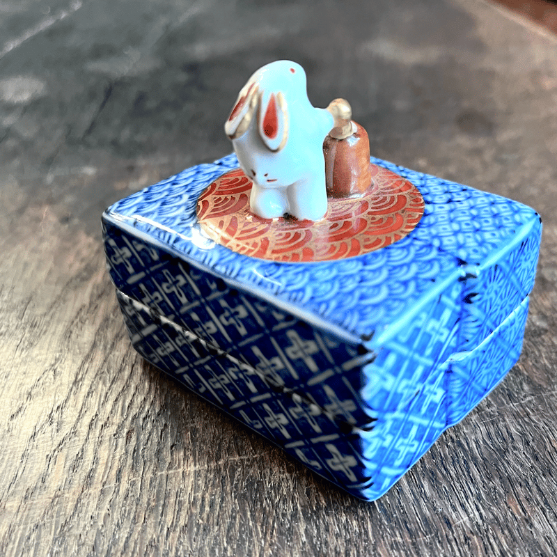 餅つき兎_昭阿弥_干支香合 | HITOMONOKOTO