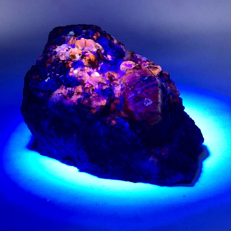 アフガナイト・クラスター超濃厚色40g【ブラックライトで蛍光！】 | へ