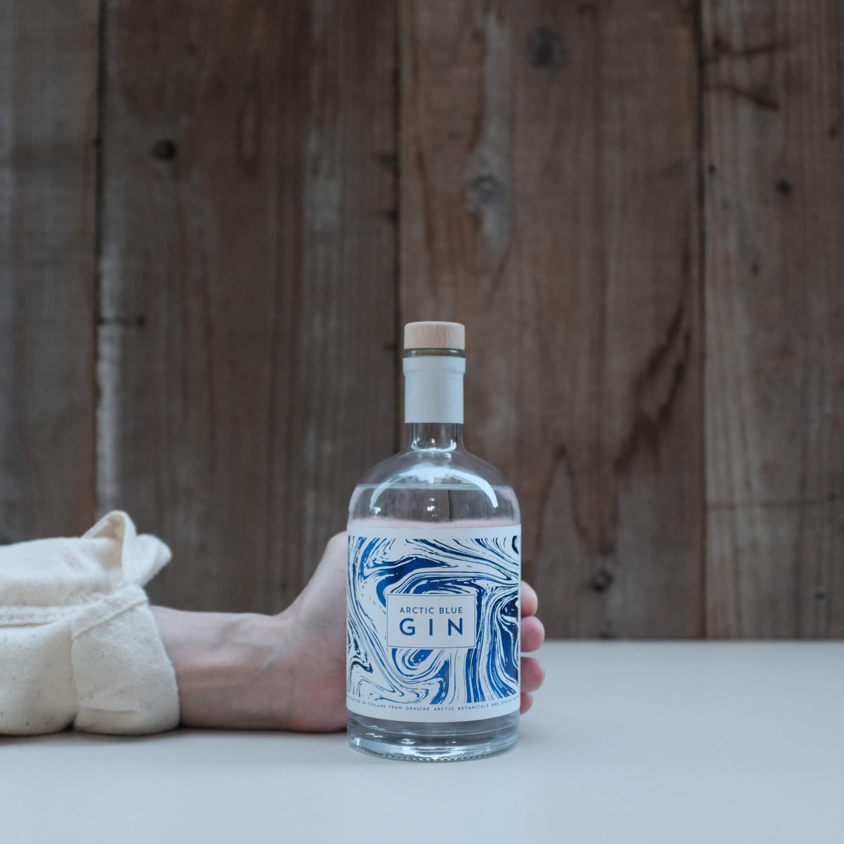 ARCTIC BLUE GIN | GIN BOTTLE SHOP クラフトジン ブルーベリー