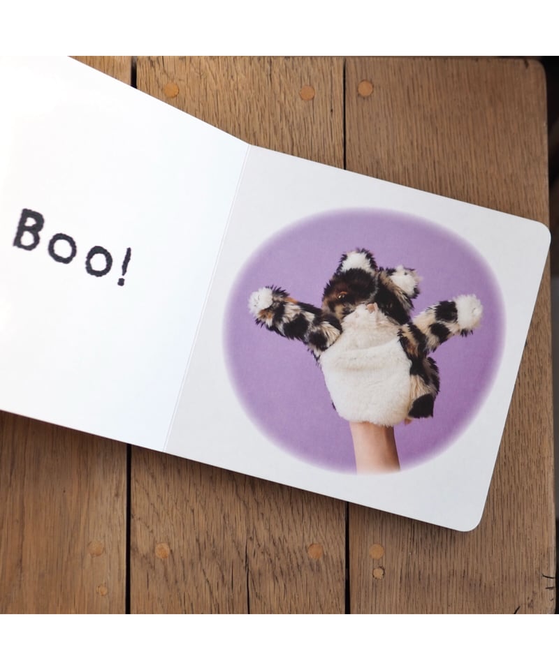 Peek-a-Boo | ookamigocco【イラストサイン入】 | button