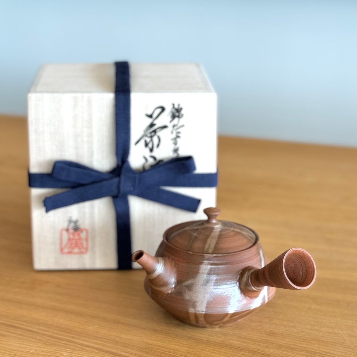 処分 小泉蔵珍 作 呉須赤絵 双魚耳付花生 【公式通販】