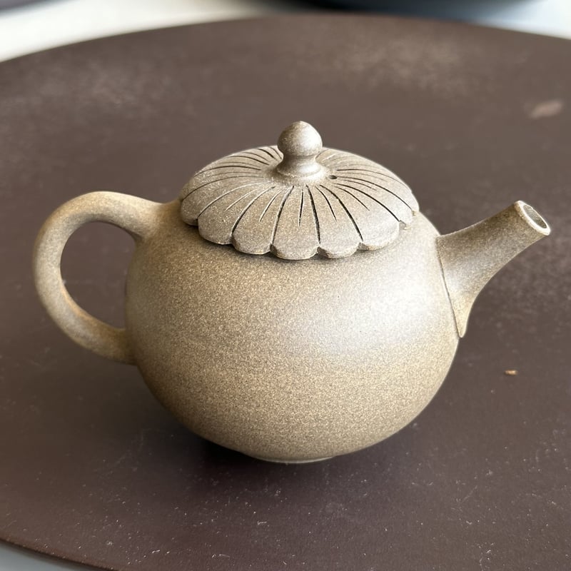 卸売 柿右衞門 岩菊文蓋付壺 復刻 柿右衛門 岩菊文蓋付壺 其泉窯 1993