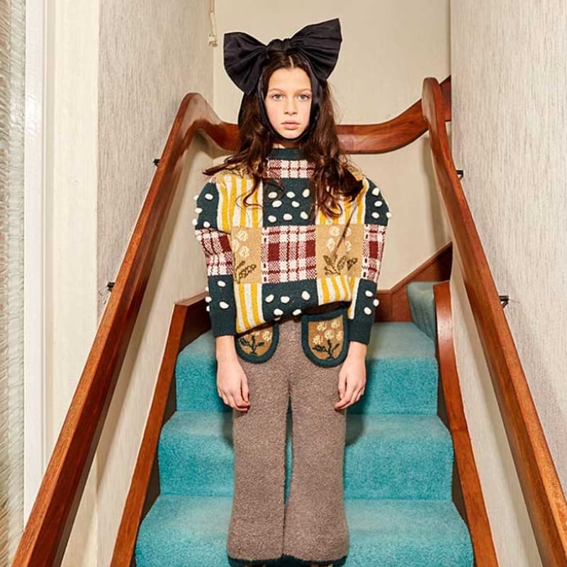 fish&kids / FLOWERS AND POM POM PATCHWORK SWEAT