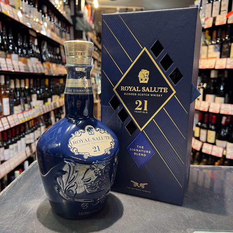 ROYAL SALUTE 21年 シグネチャーブレンド 700ml 箱あり Amazon.co.jp