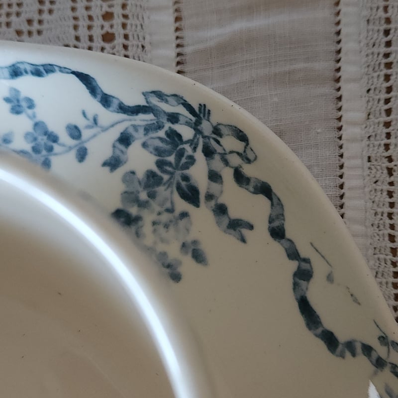 LONGWY(ロンウィ)リボンガーランドのソーシエール | リボンときどきネコ