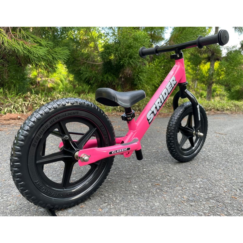 STRIDER ST-R ランバイク ストライダー】カーボン製ハイスペックモデル