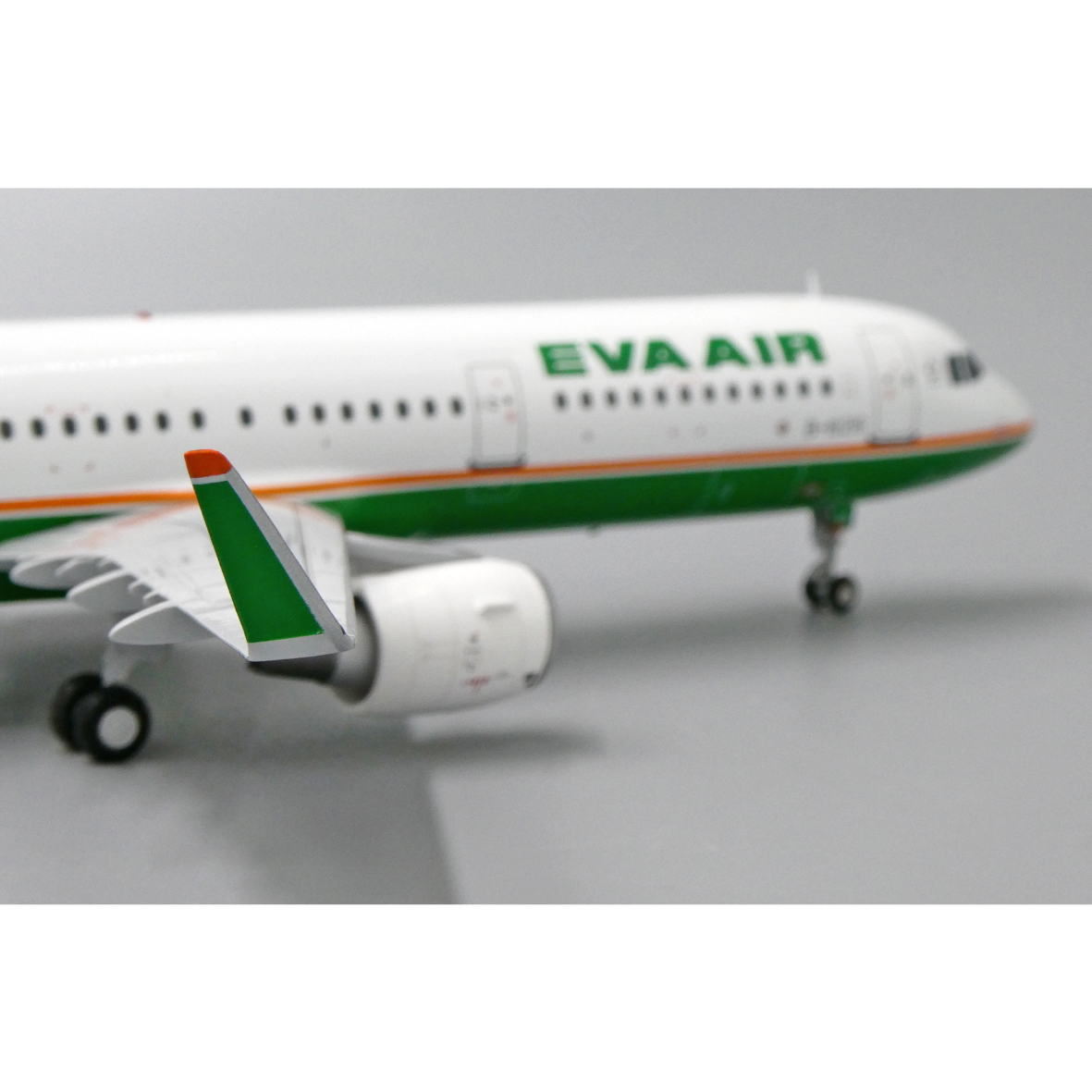 お取り寄せ商品】1/200 A321 エバー航空 B-16216 | ひこーきちゃん