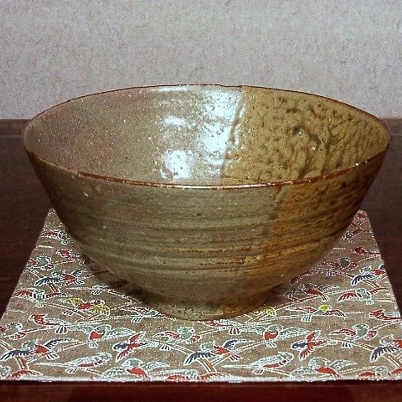 三重県 伊藤圭作 片身替 伊羅保 茶碗 無傷 共箱 古物。 | STORES