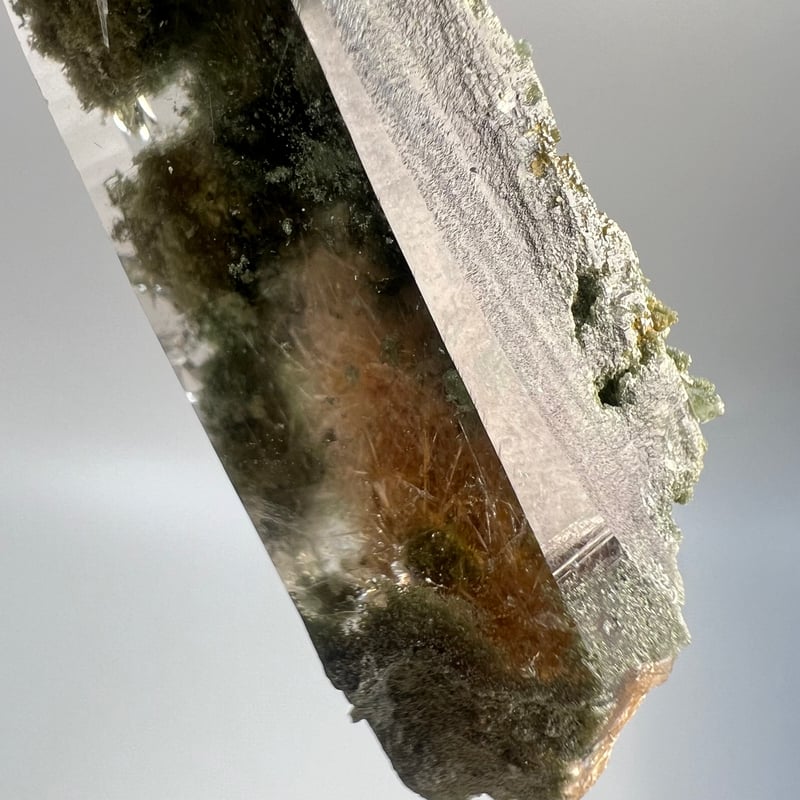 ガネッシュヒマール産】クローライト&アクチノライトイン天然ヒマラヤ