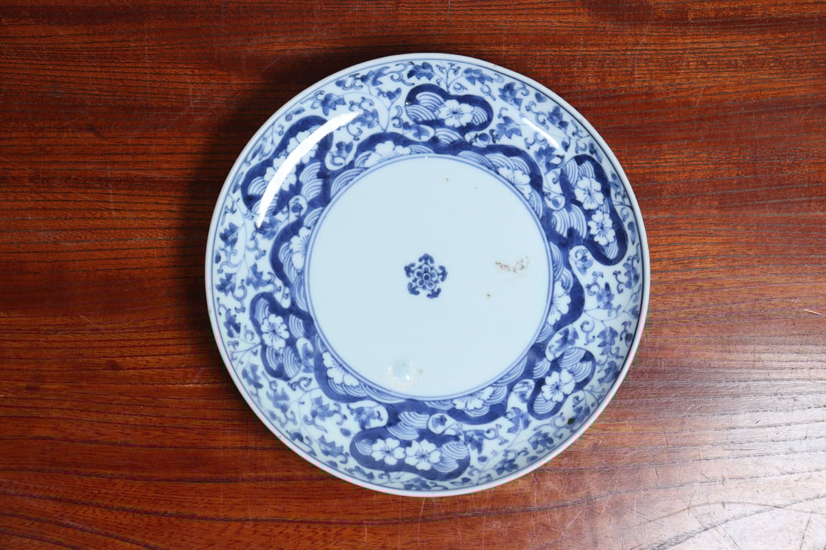 十二代柿右衛門八角形の青赤花柄鉢A415 十二