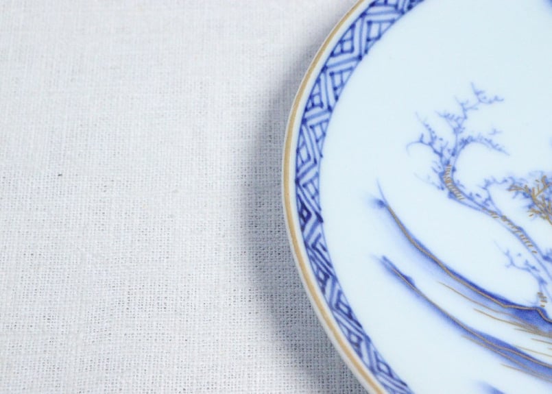 明治前期九谷焼金彩染付山水図通り物6寸皿 | 吉祥寺PukuPuku