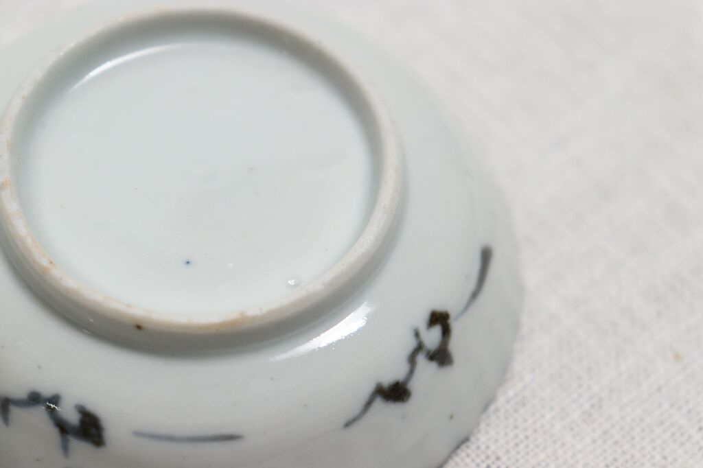 江戸後期染付ホラ貝図縁立ち豆皿 | 吉祥寺PukuPuku